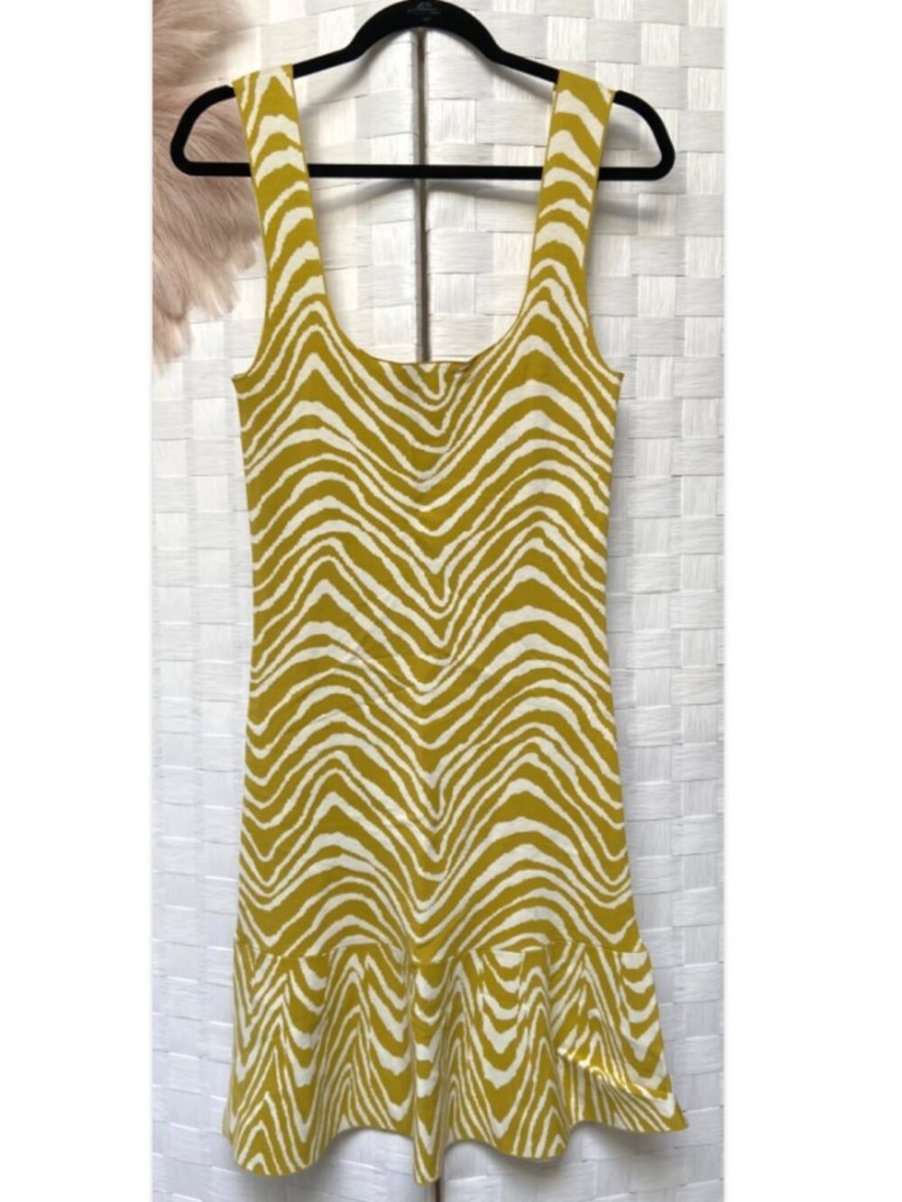 NWT *AS IS* Marie Oliver Yellow Zebra Print Dress Size M